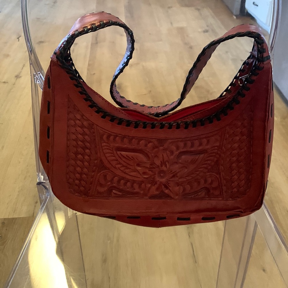 Leaders in leather purse